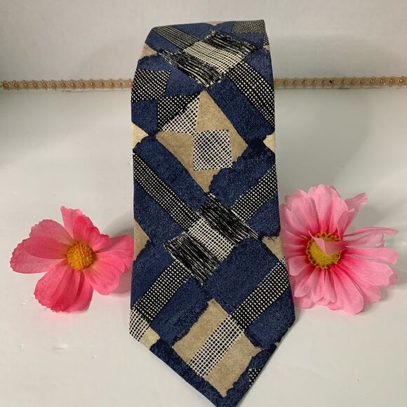 Evan Picone tie  - Picture 1 of 4